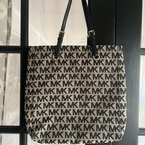 Michael Kors logo purse